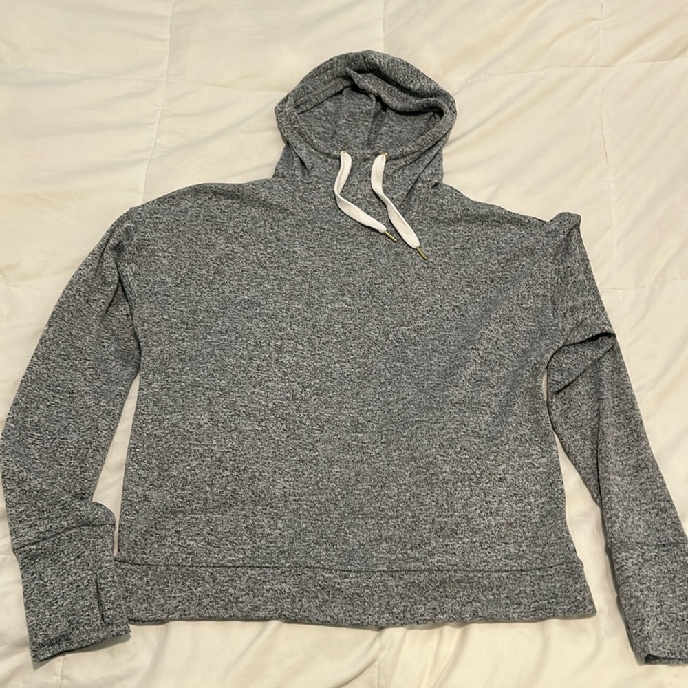 Old Navy pullover shirt